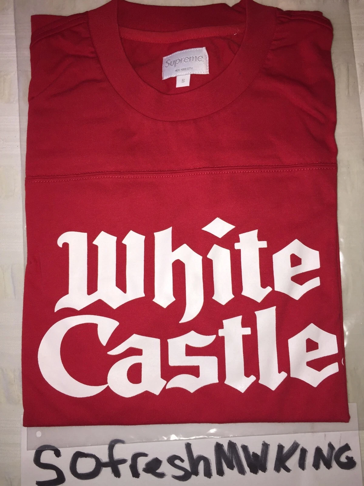 Haut de football Supreme X blanc château rouge taille S avec reçu ! Logo Brooklyn Nas