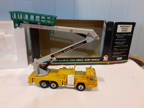 Rare - Shinsei K201 Mitsubishi Aerial Work Vehicle Diecast Model # 4106 - Picture 2 of 10