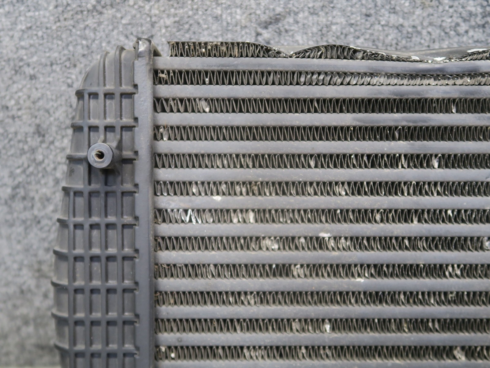 Maserati Ghibli S Q4 2014-2020 Left Intercooler