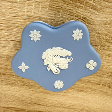 Vintage Wedgwood Blue Jasperware cloud- or star-shaped trinket and jewelry box,