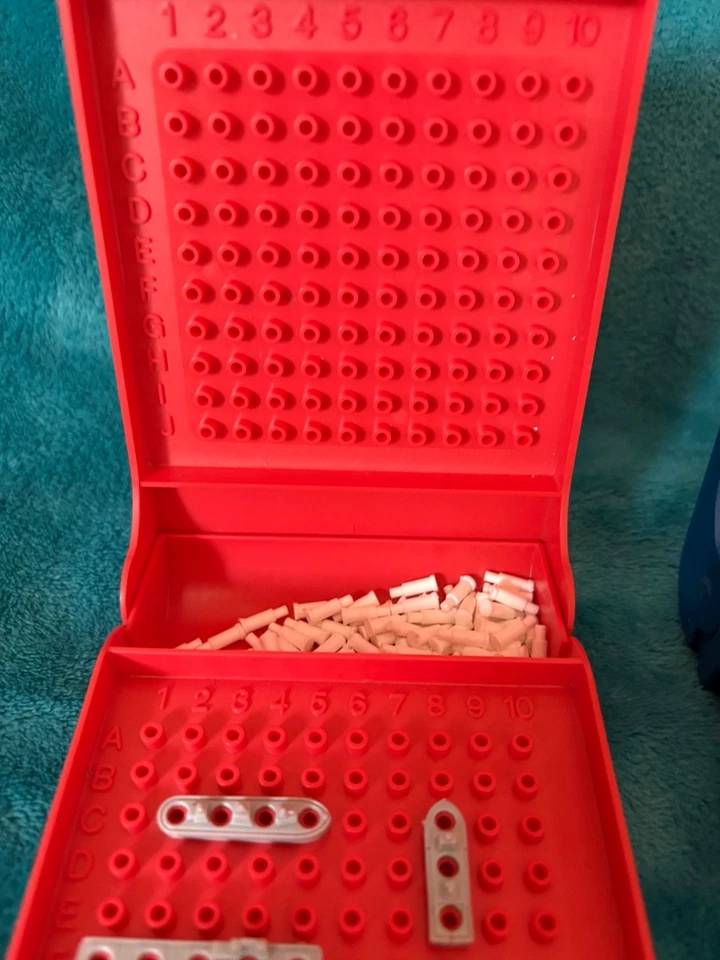 Vintage Travel Battleship Game | MB Games Travelpax | 1982 |   - Image 4 of 4