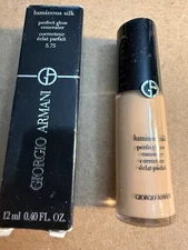 Giorgio Armani Luminous Silk PERFECT GLOW CONCEALER # 5.75  NIB Free Shipping