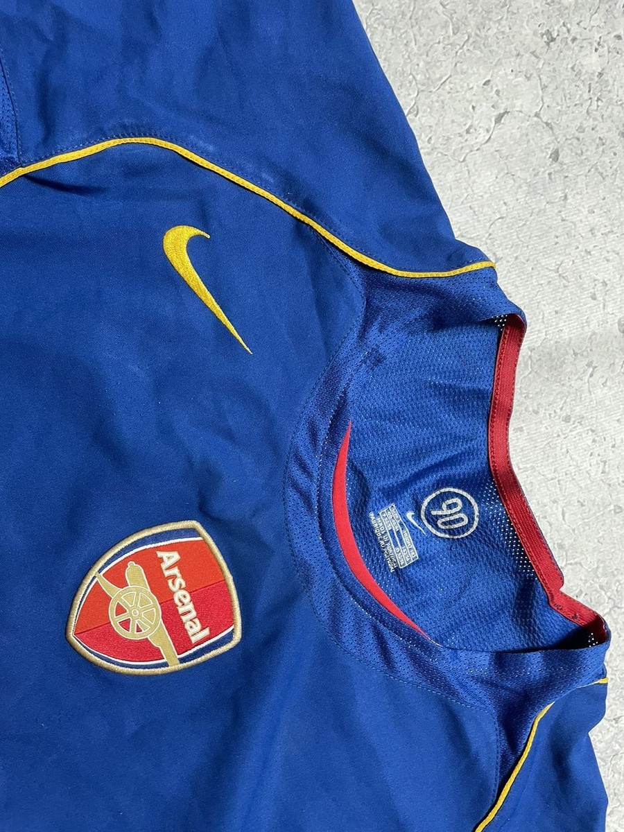 Vintage Nike FC Arsenal 2004/2005 O2 Retro Football Jersey