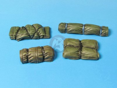 Eureka XXL 1/35 Modern Universal Tent & Tarp Set 2 Rolled Blankets (4 pcs) E-023