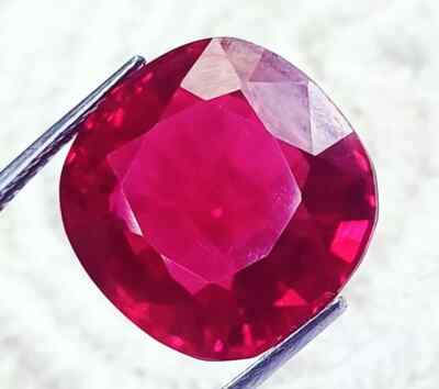 Natürlicher Rot Ruby 25.60 ct Cushion Schliff Zertifiziert Lose Edelstein