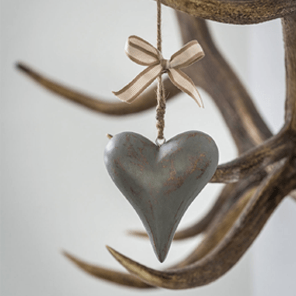 Shabby Chic Silver Grey Wooden Rustic Heart with Rope Hanging Loop