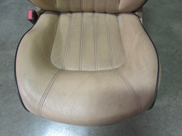 Maserati Quattroporte, LH, Left Front Seat, Beige, Used, Wear