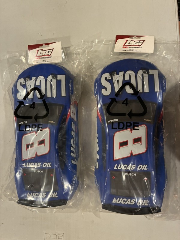 Qty 2 ! Losi Kyle Busch #8 Lucas Oil 2024 Body NASCAR GROM LOS-1913
