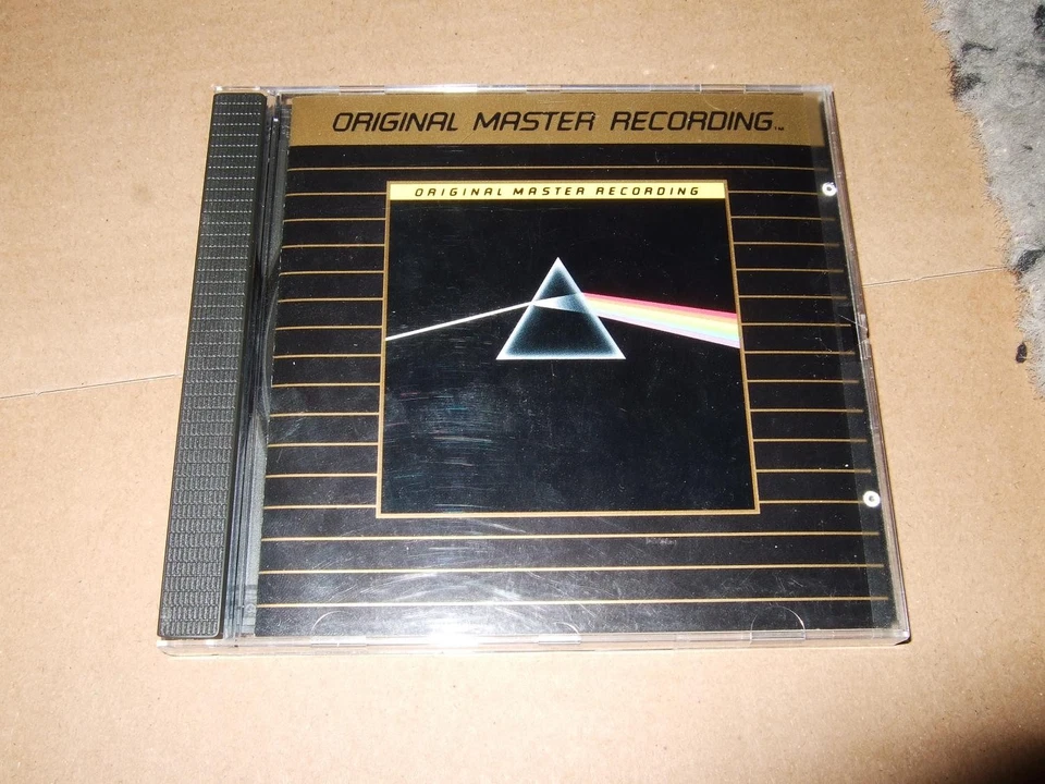 PINK FLOYD : DARK SIDE OF THE MOON 24KT GOLD CD 1988 MFSL ULTRADISC UDCD 517 - Bild 1 von 3