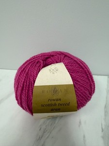 ROWAN Yarns*  SCOTTISH TWEED ARAN* 1 Skeins * Color 010*