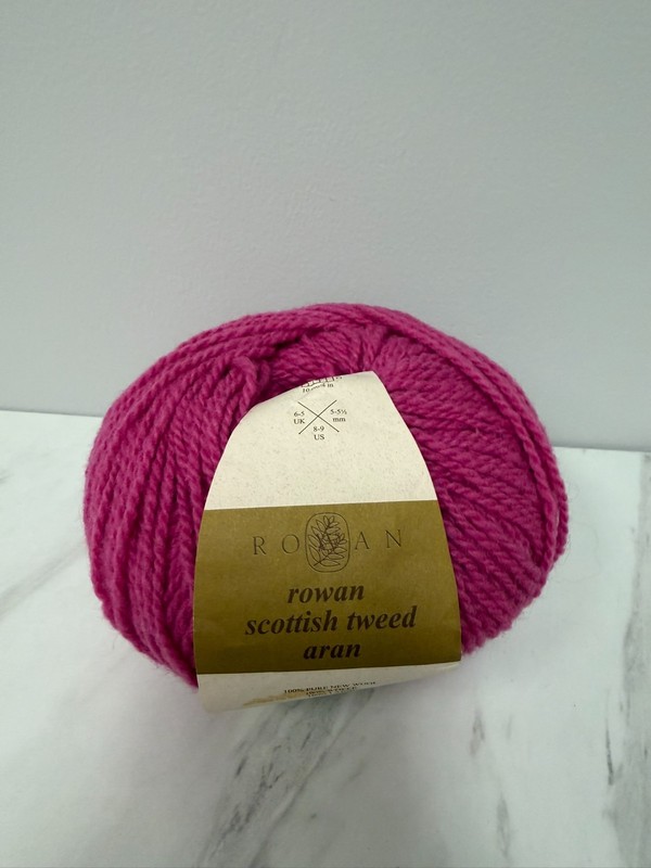 ROWAN Yarns*  SCOTTISH TWEED ARAN* 1 Skeins * Color 010*