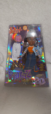 Bratz Dolls - Sasha 20 Yearz Fashion Doll Exclusive 20th Anniversary NEW