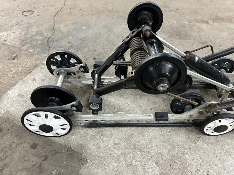 SKI-DOO 120 2009 suspensión rieles Sport Torque XP MXZ Ace 12 11 sc5 10 600 800 Foto 3 de 4