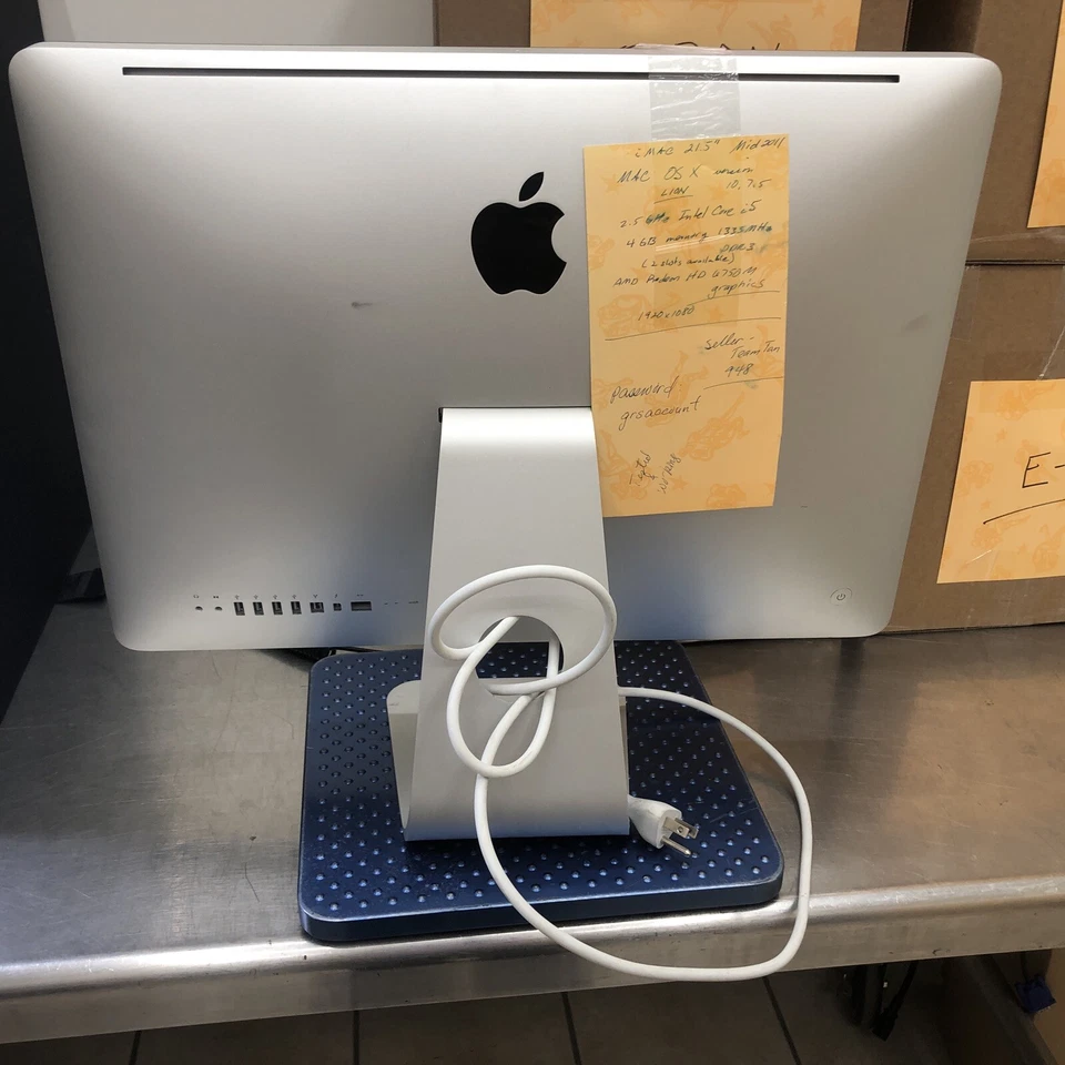 MAC 21.5" OSX LION CORE I5 4GB DDR3 AMD RADEON 6750M - PREOWNED - Image 3 of 4