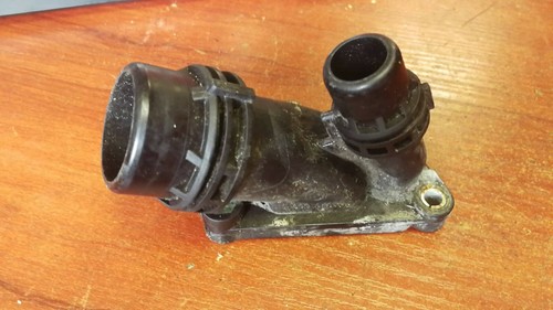 BMW 1 3er E60 E81 E87 E90 Diesel N47 Wasserpumpe Thermostat Stecker 7800048