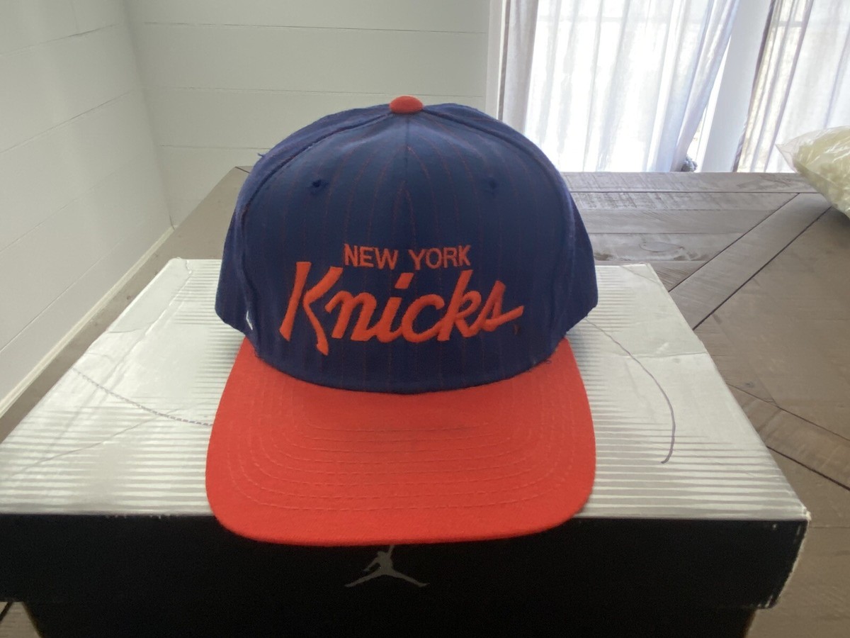 Vintage New York Knicks Sports Specialties Script NBA SnapBack Pinstripes  EUC