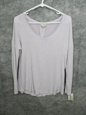 A New Day Women's Top Medium NEW NWT Knit V-Neck Stretch Pale Purple Lilac