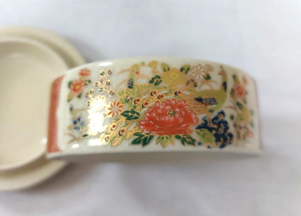 VTG Satsuma Round Trinket Box Porcelain made in Japan 4" diameter Elegant - Image 4 of 4