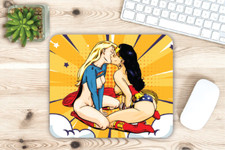 Supergirl_Wonder_Woman_Kiss_DC_Comics_Mouse_P...