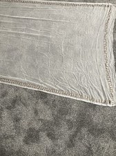 Chuni | White | Size : 225cm X 105cm | Small Flower Pattern