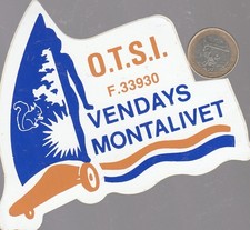 c60 otsi. VENDAYS - MONTALIVET. Char à Voile