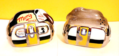 Mom's Diner Henry Cavanagh Salt & Pepper Shaker Vintage Novelty  Free Shipping