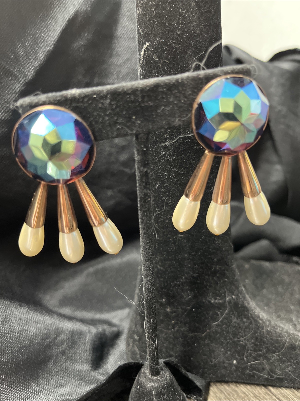 Wayne Sheetz signed statement earrings - image 1