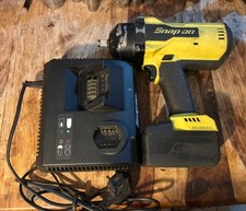 Snap On - CT9075HV 18v 1/2” Lithium Brushless Cordless Impact Wrench+Bat+Charger