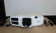 Epson PowerLite Pro G6270W . Resolution 1280X 800 . 6500 Lumens .New Epson LAMP