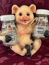 Vintage Spotted Resin PIG Salt & Pepper Shaker Holder Farmhouse Style Kitchen