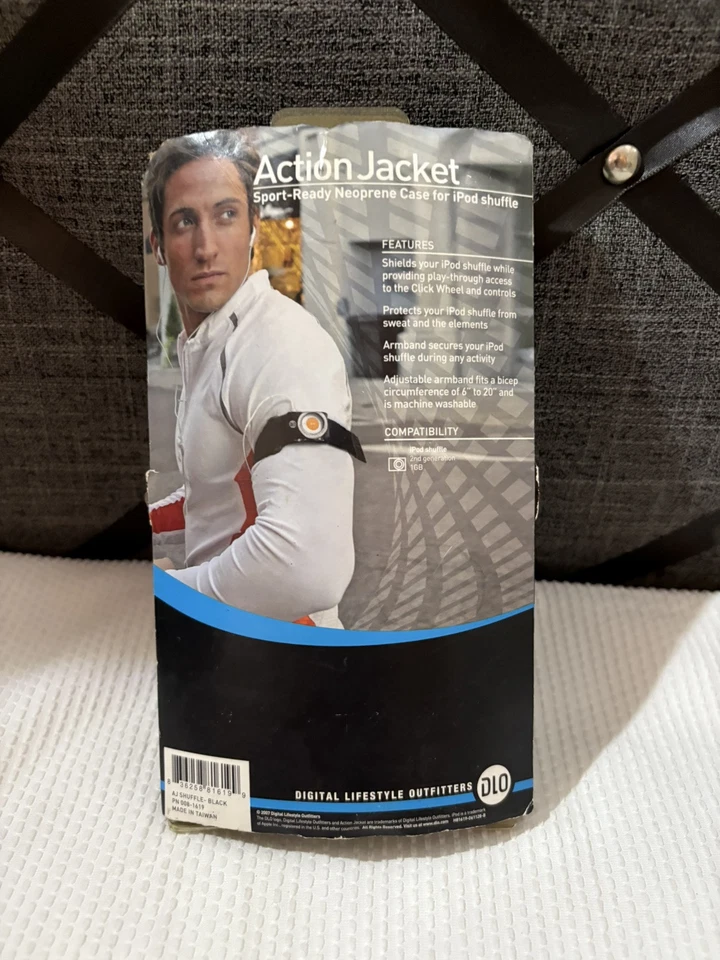 NEW OLD STOCK Action Jacket Armband for iPod Shuffle 2G - Image 4 of 4