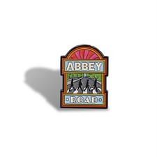 NEW Pin Badge - The Beatles (Abbey Road)