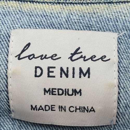 Chaqueta vaquera Love Tree denim recortada dobladillo crudo envejecida para mujer pequeña - Imagen 5 de 8