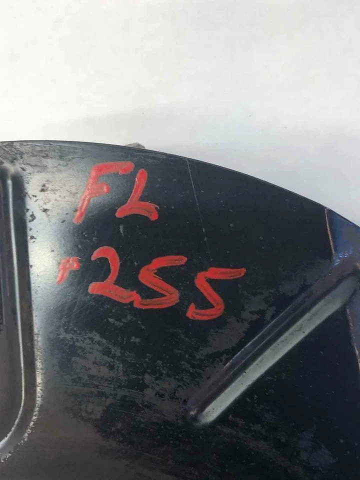 2000 2001 CADILLAC CATERA Front Steering Spindle Knuckle w/ Hub Driver Left OEM - Image 2 of 4