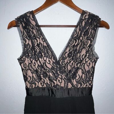 lace cocktail dress for women SHERRI HILL - 56509 main image 1