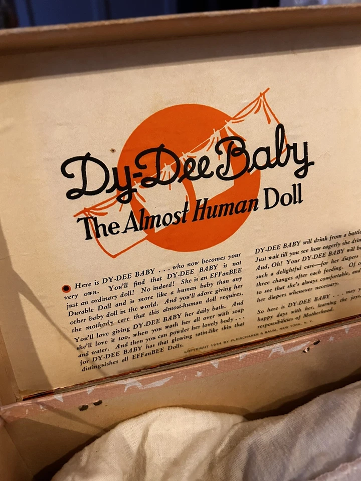 Muñeca bebé Dy-Dee vintage en caja original, ojos marrones 1934 Foto 2 de 4
