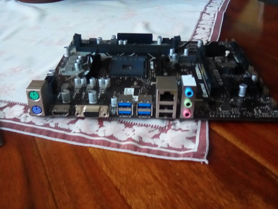 PLACA BASE BIOSTAR  A520MH , AM4 , DDR4, 6 USB, VGA , HDMI. - Imagen 3 de 4