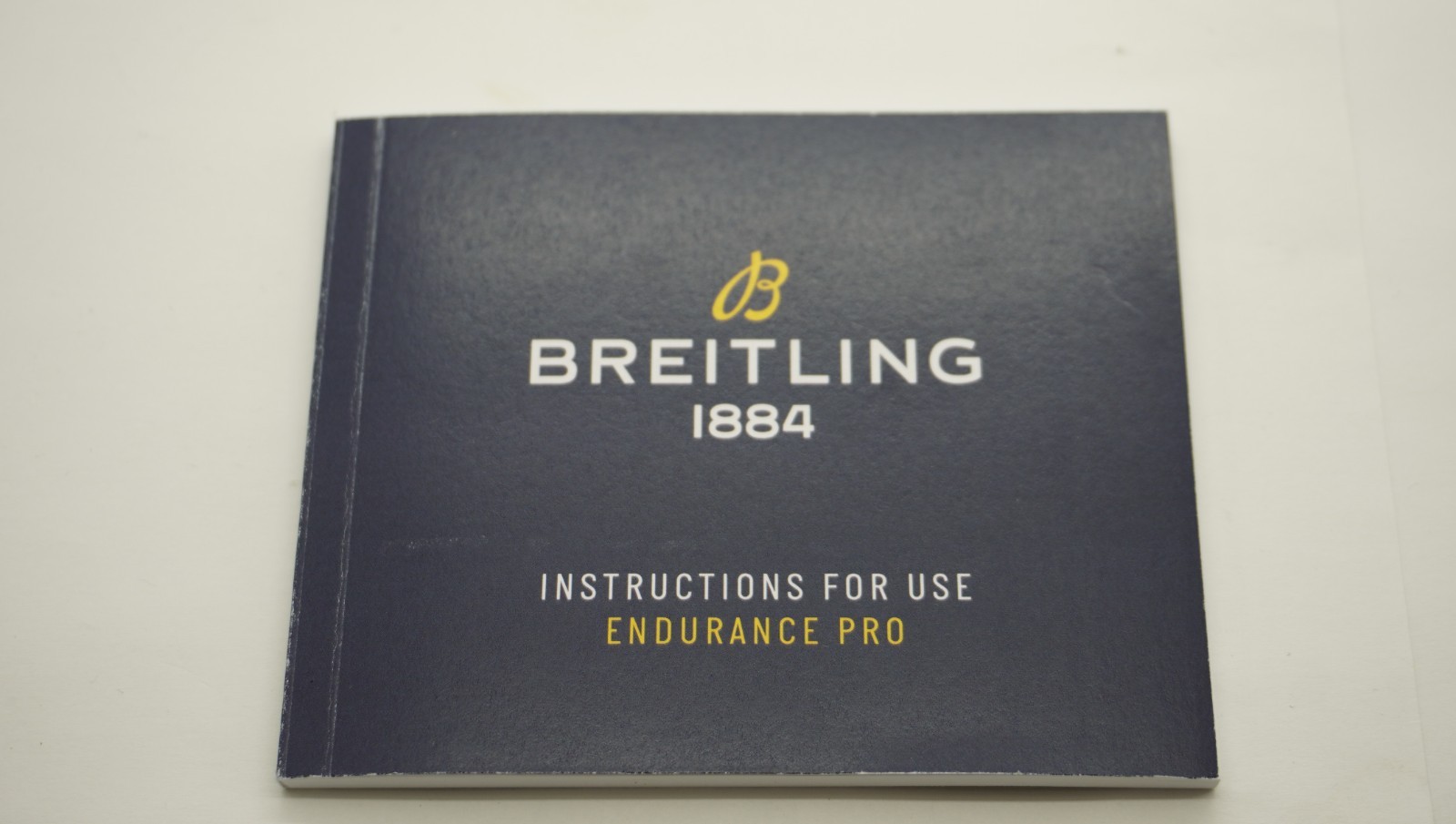 Breitling Endurance Pro White 44mm Men's Watch X82310A71B1S1 - Full Set