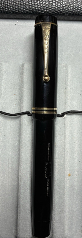 LARGE BLACK PARKER DUOFOLD VACUMATIC FOUNTAIN PEN GOLDEN ARROW NIB 5.17 INCHES