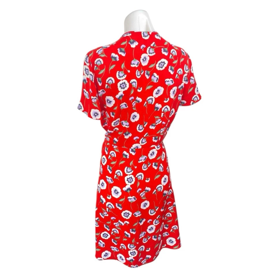 Vestido J.Crew Rojo Floral Manga Corta Cuello en V Corbata Cintura Mini Ajuste y Acampanado Envolvente Talla 6 Foto 2 de 4