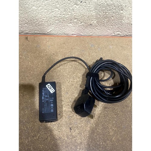 HP TPN-LA15 AC Netzteil Ladegerät schwarz 19,5 V 2,31 A für Notebook Laptop