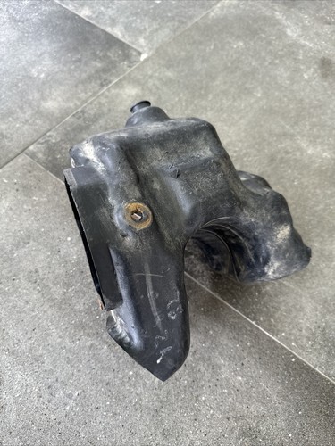 Yamaha 1982 YZ80 OEM Used Air Cleaner Case Assembly / Airbox #5X2-14402-00 - Picture 13 of 13