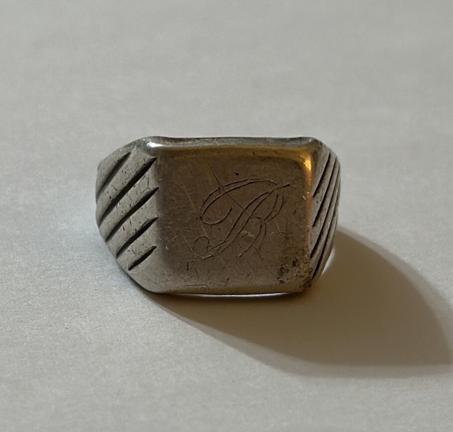 VTG Sterling Silver Initial "B" Statement Ring Me… - image 6