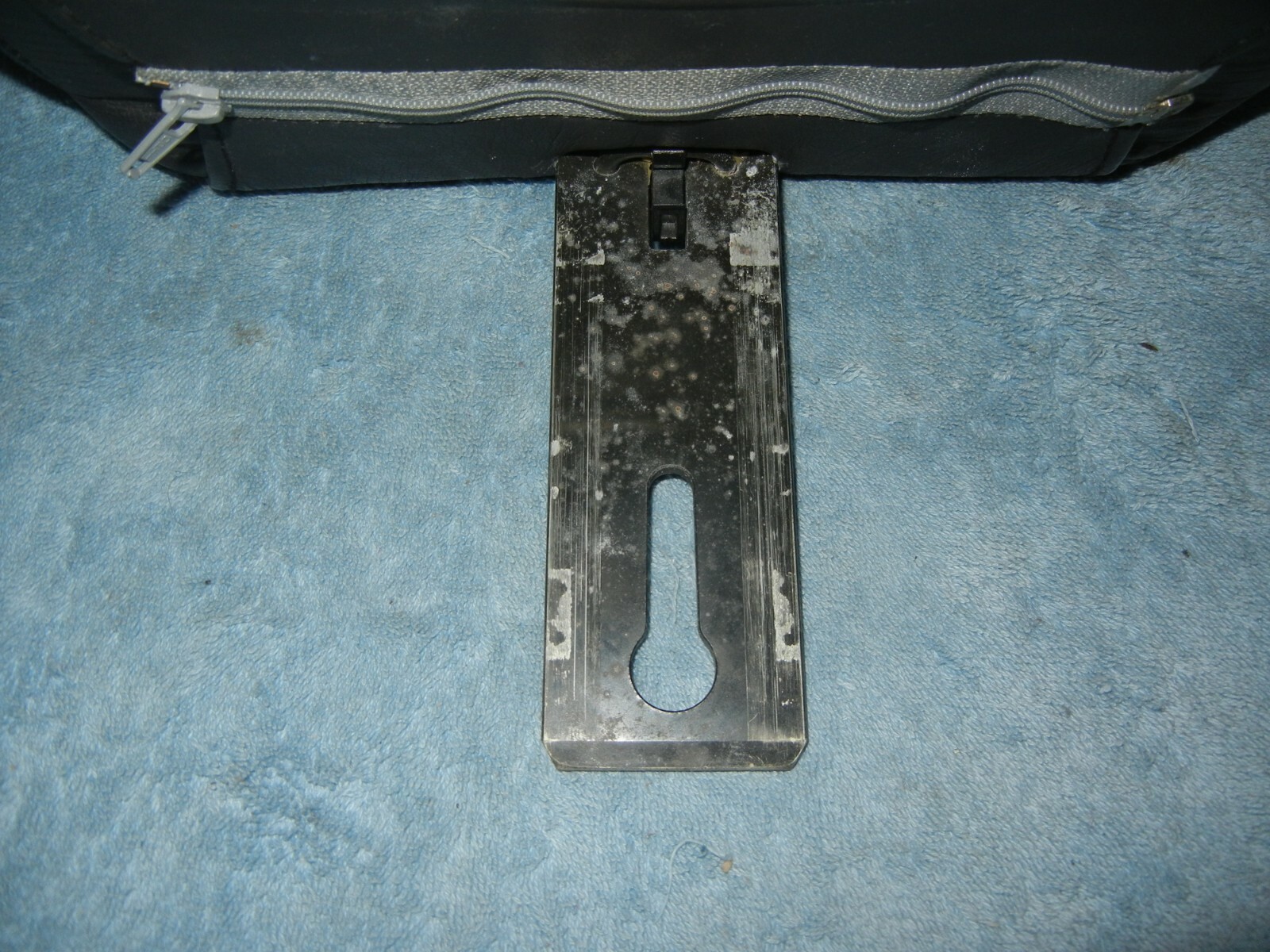Picture 2 of 8