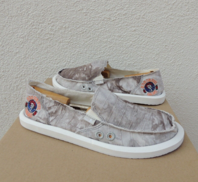 donna grateful dead sanuk