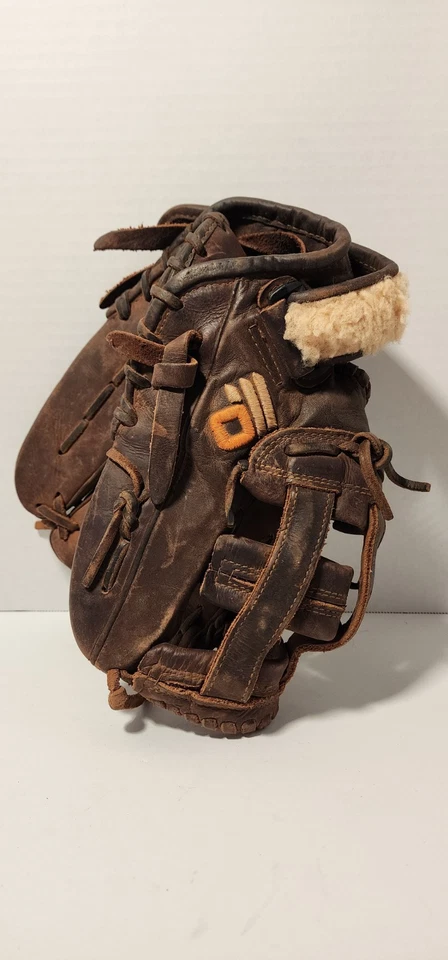 Nokona X2-V1200 X2 Elite RH Throw 10.5" Baseball Softball Glove - Image 2 of 4