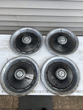 1970s Set Of 4 Pontiac Turbine Fin Hubcaps 1970s Set Of 4 Pontiac Turbine Fin Hubcaps