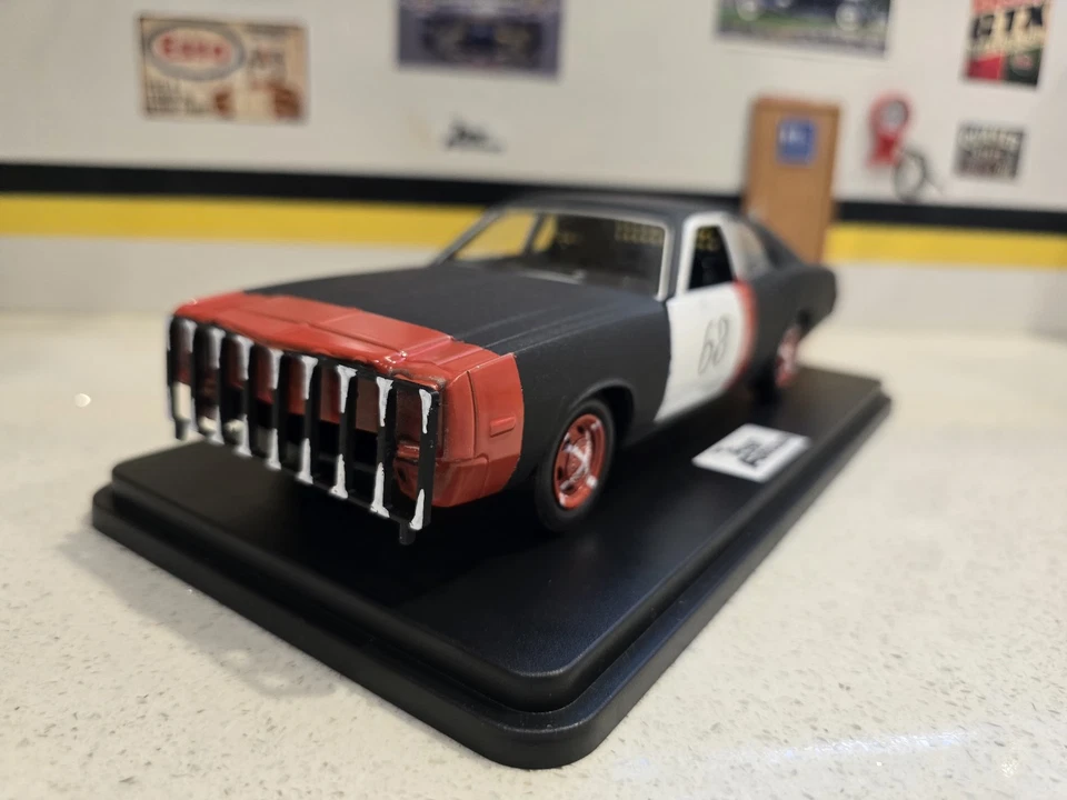 2 Fast 2 Furious 1:24 Scale Diecast Car Roman Pierce's Demolition Derby Car. - Image 3 of 4