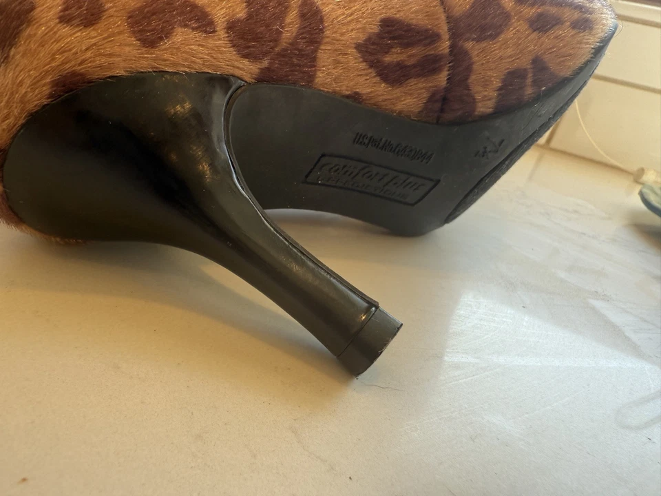 Nuevo sin etiquetas Tacones Comfort Plus Predictions Leopardo Imitación Piel Talla 7.5 Punta Foto 3 de 4