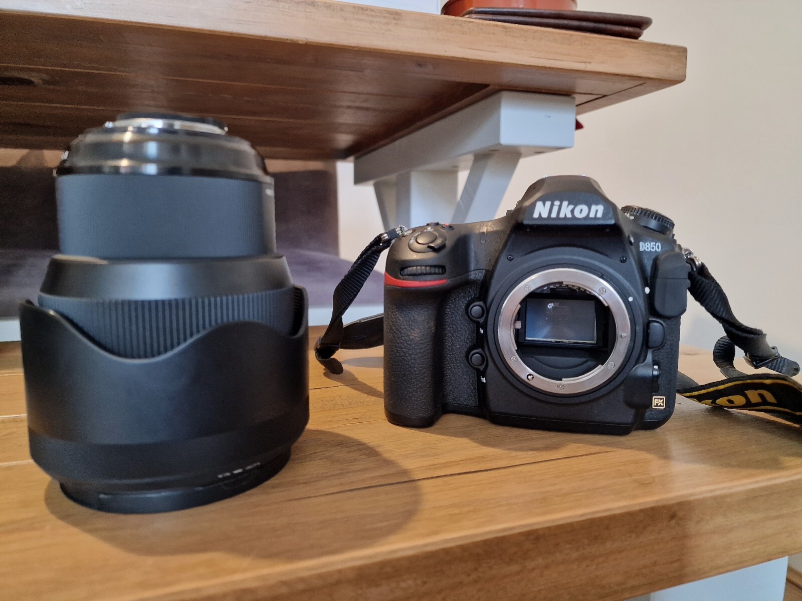 Nikon D850 PRO BUNDLE (SHUTTER COUNT 1000) eBay
